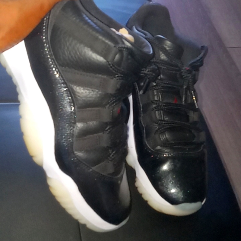 Jordans 11s